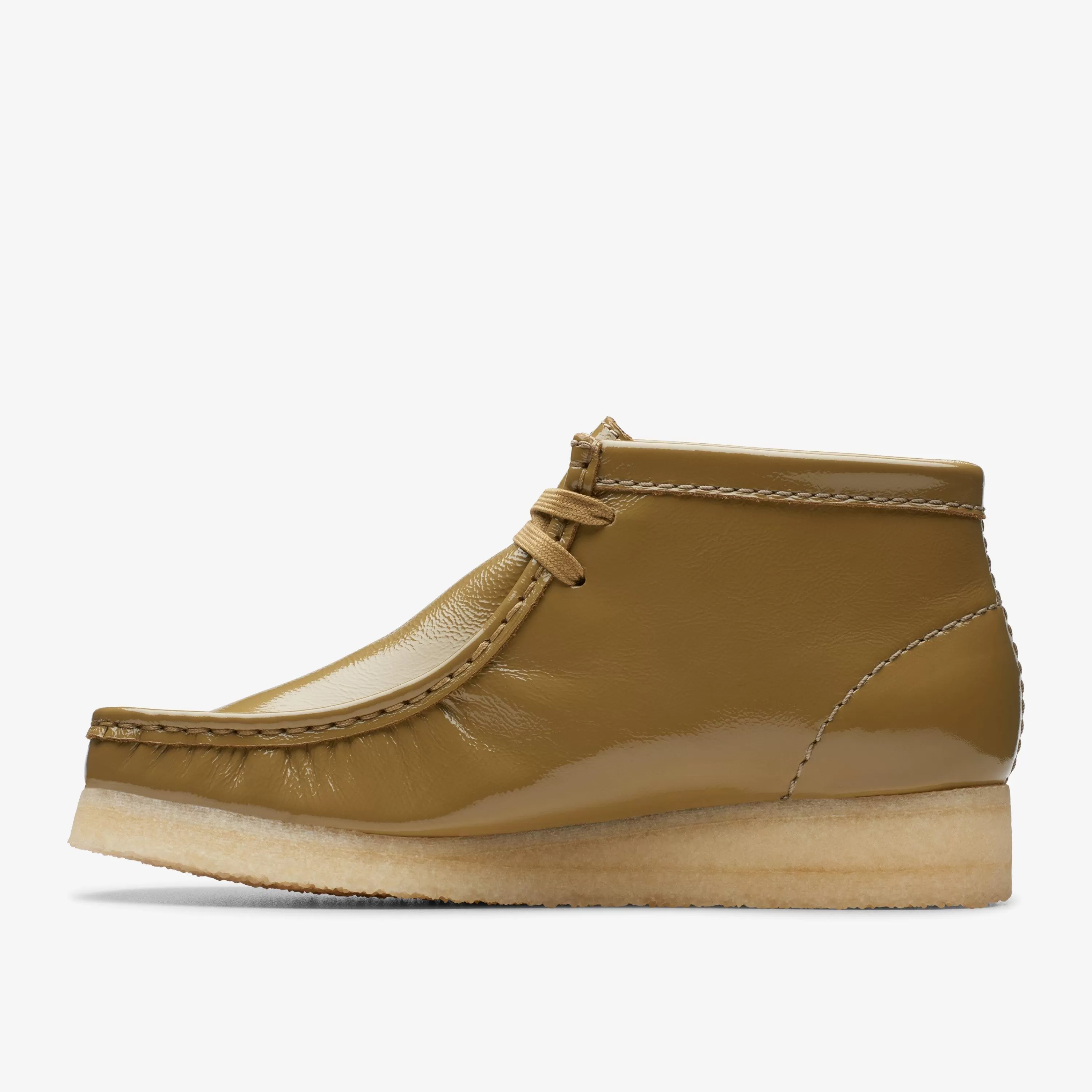 Women Clarks Wallabee Boot